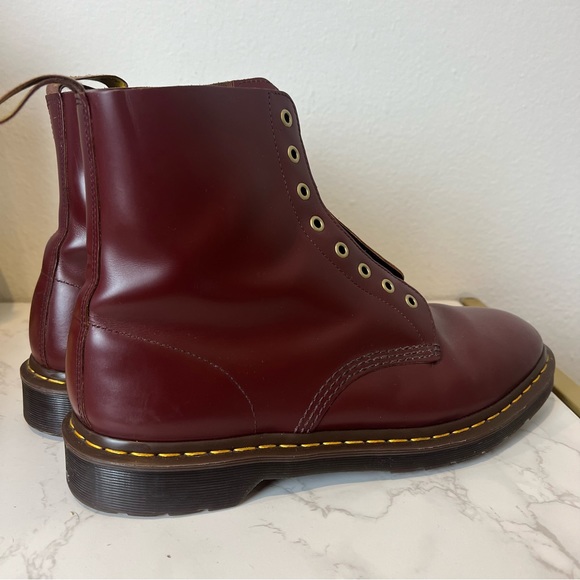 VINTAGE DR. MARTENS LACELESS 1460 PASCAL MAROON GOLD 8 eye men’s 13 - Picture 8 of 9